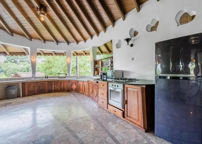 Villa Hearts Canggu (Bali)